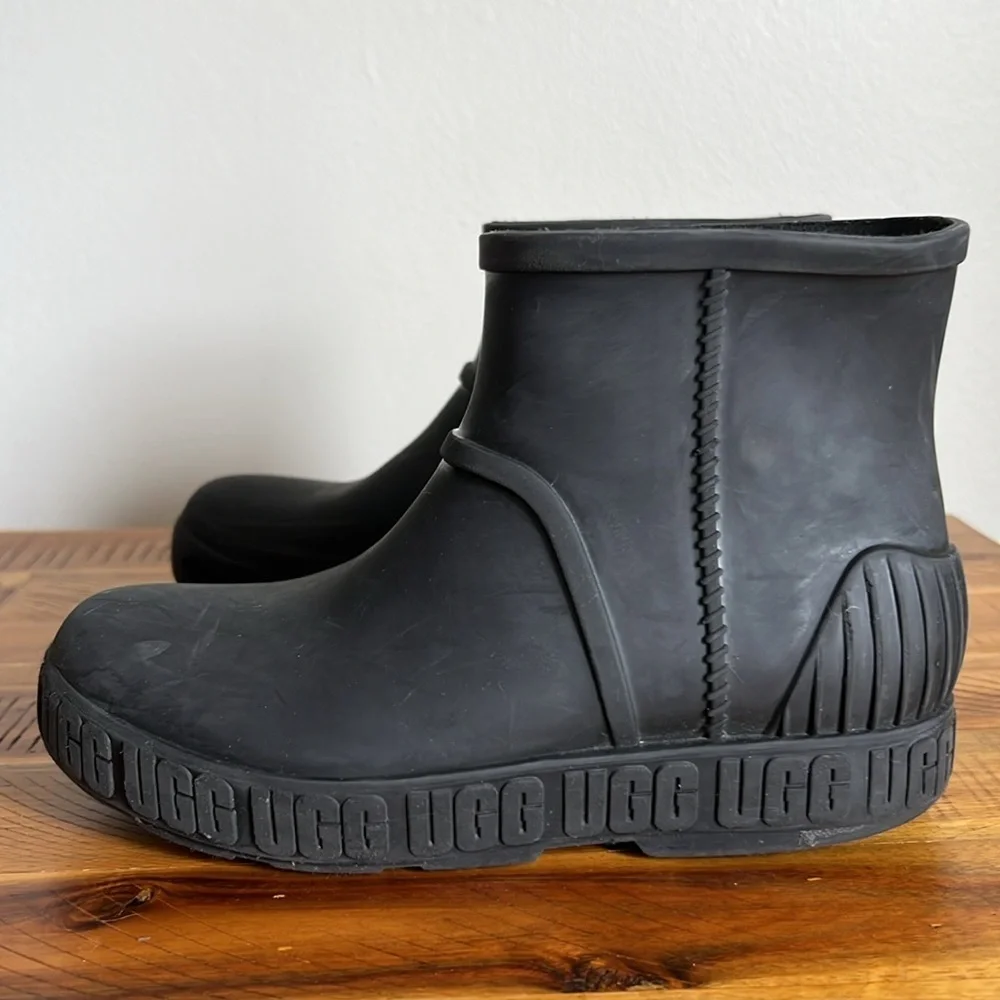 UGG Black Rubber Ankle Boots Kids' Drizlita Waterproof Rain Boot